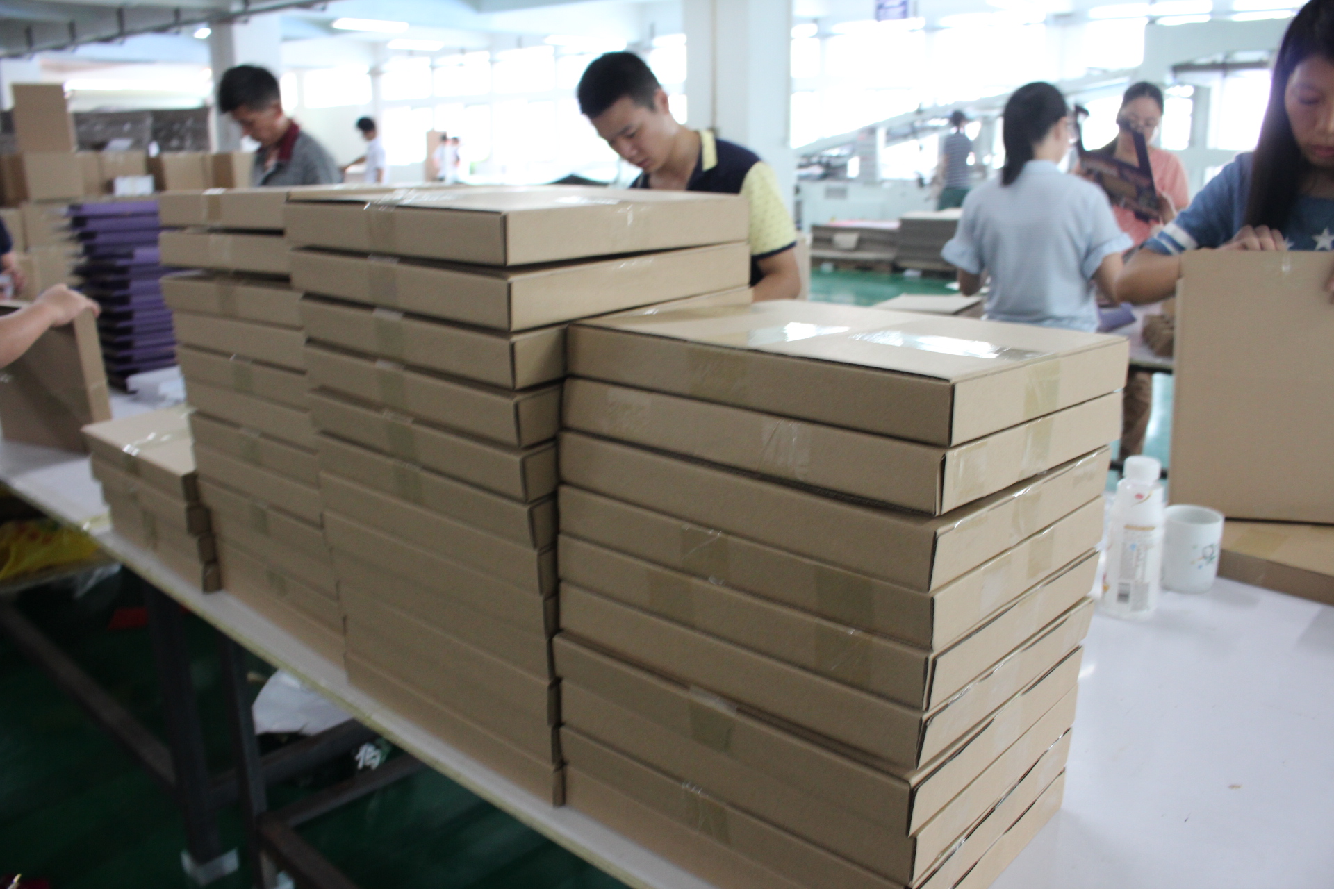 A strong cardboard display holding heavy products