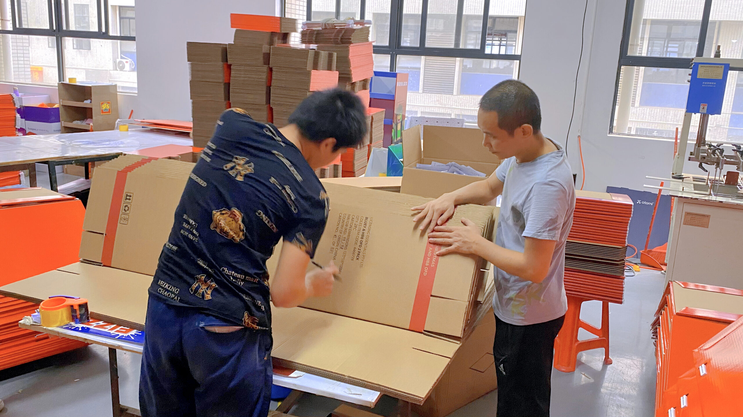 Cardboard retail display sample and prototype production